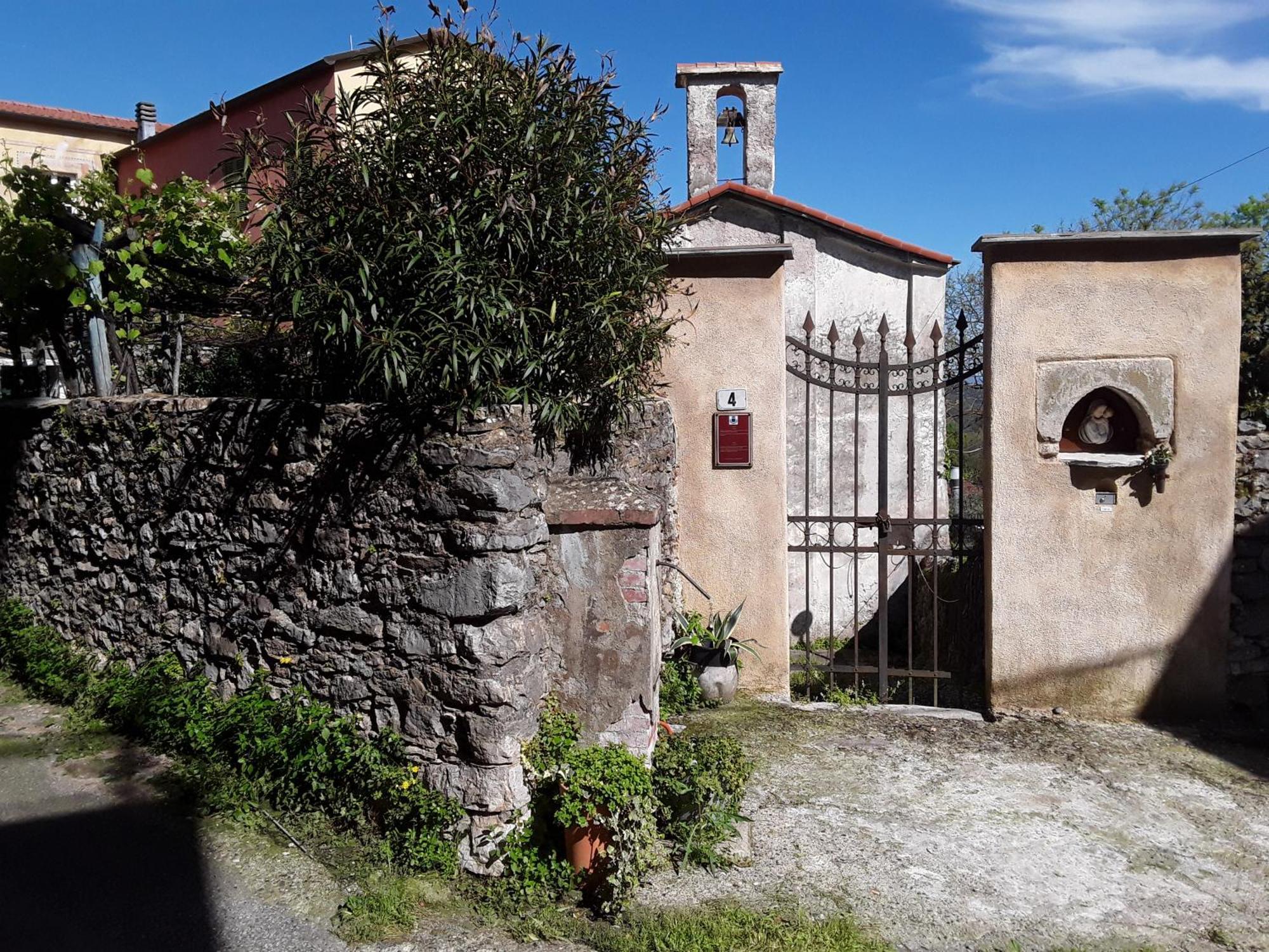 Hotel Paese Corvara Beverino Exterior foto