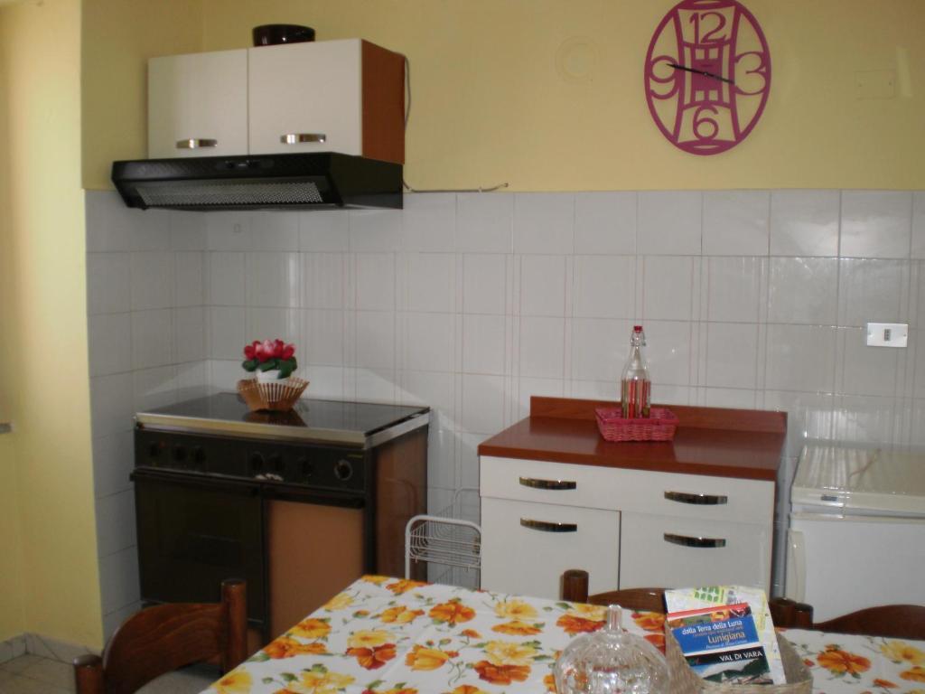 Hotel Paese Corvara Beverino Cameră foto
