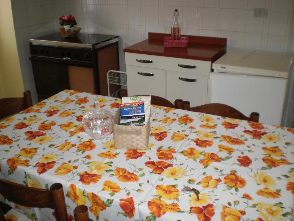 Hotel Paese Corvara Beverino Cameră foto