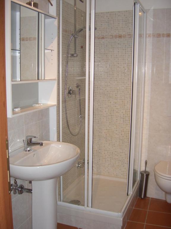 Hotel Paese Corvara Beverino Cameră foto