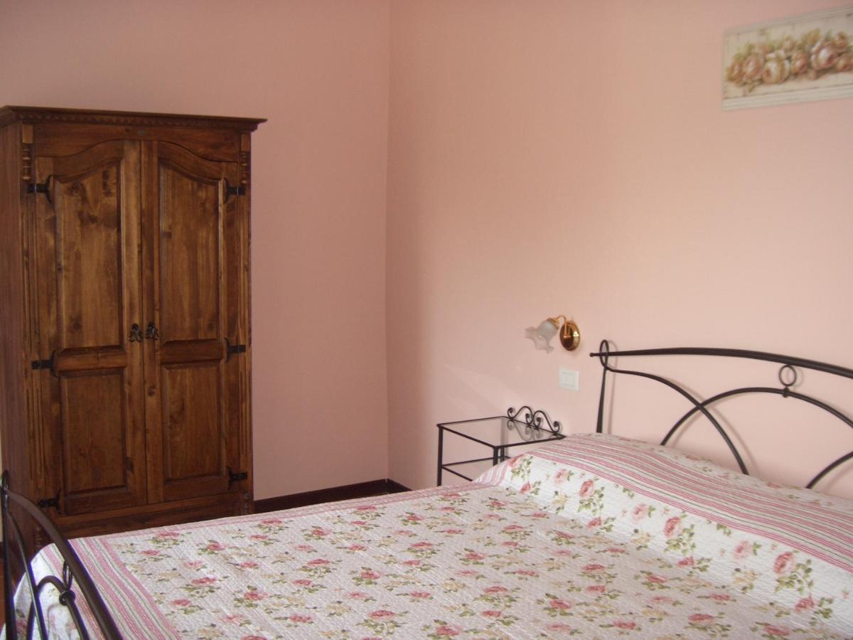 Hotel Paese Corvara Beverino Cameră foto